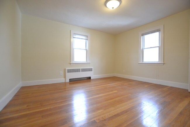 94 Undine Rd Unit 100