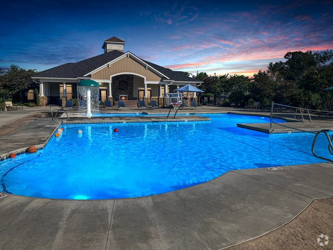 Building Photo - Plantation at Pleasant Ridge Rental