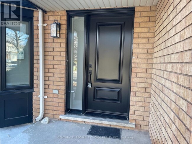 Photo - 33 Springhurst Ave