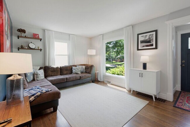 Photo - 2629 Idaho Ave S