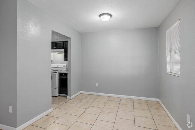 2BR, 1BA - 800SF - Dining Room