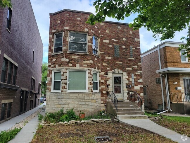 Building Photo - 6221 N Albany Ave Unit 2 Rental