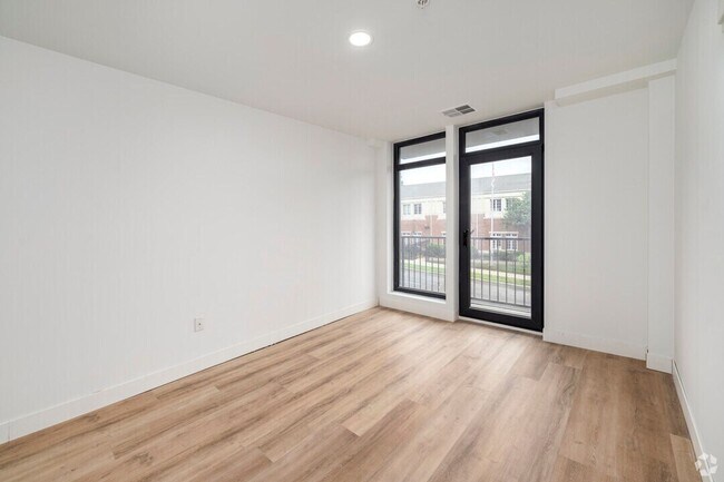 Photo - Georgia Flats