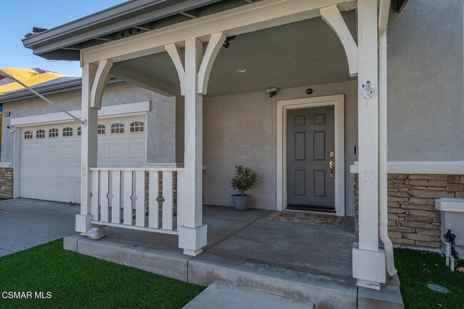 Photo - 728 Navito Way