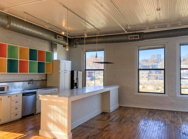 Photo - 1800 Central St Unit 302