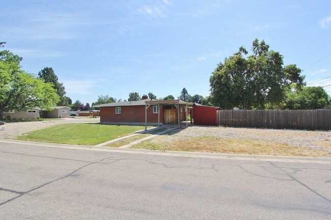 Photo - 4011 W Greenbrier Dr