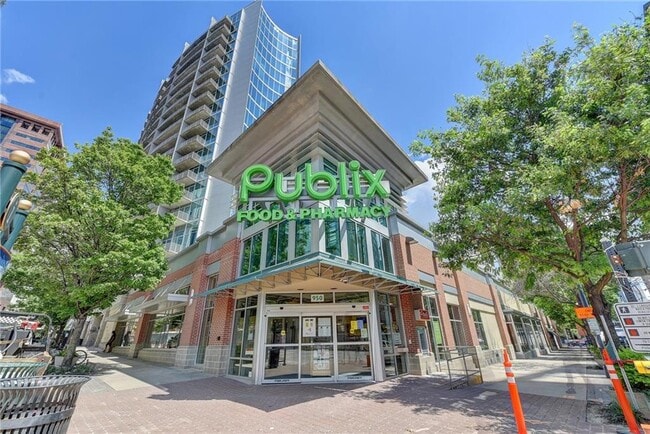 Photo - 44 Peachtree Pl NE Unidad 828