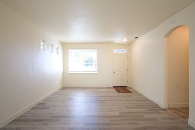 Photo - 3 Bedroom 2 bath!