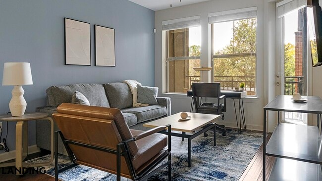 Photo - 2420 Peachtree Rd NW Unidad 1219