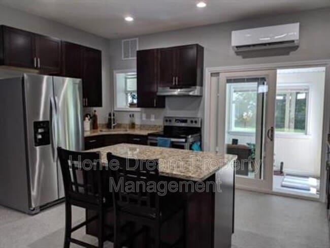 Photo - 1401 Bragg Rd