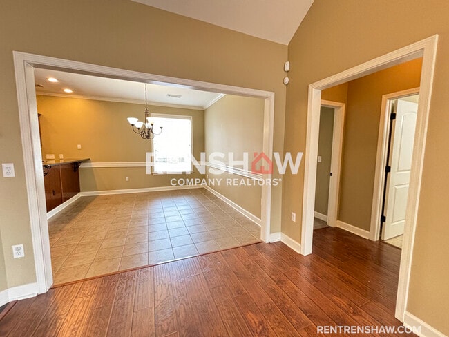 Photo - 1395 Calumet Farms Dr