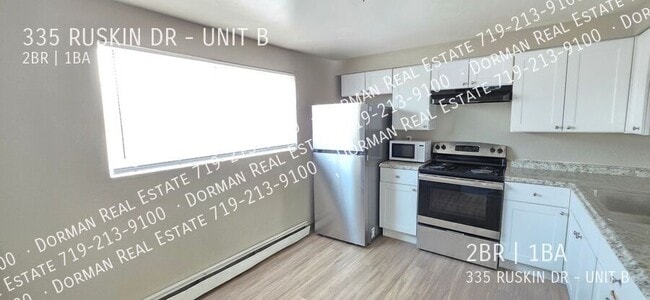 Photo - 335 Ruskin Dr Unit B