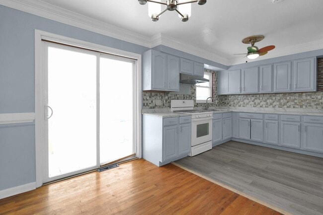 Photo - 1414 Shanley Dr