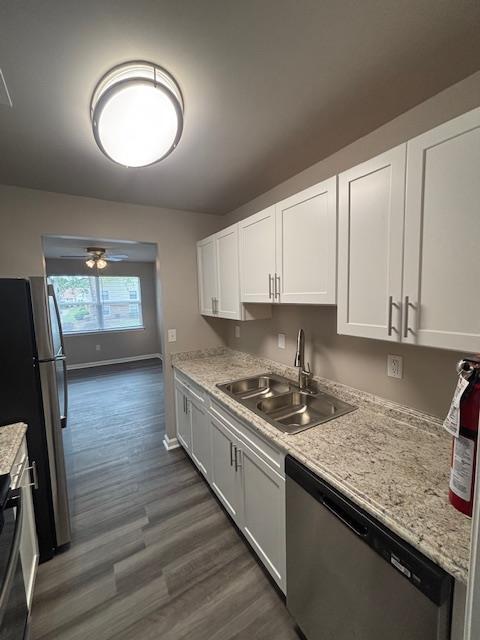 2 dormitorios, cocina, electrodomésticos de acero inoxidable renovados - Whispering Pines