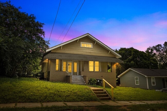 Charming 3 Bedroom, 2 Bathroom house - Charming 3 Bedroom, 2 Bathroom house