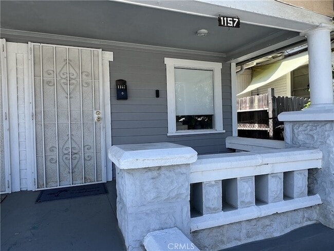 Photo - 1157 W 2nd St