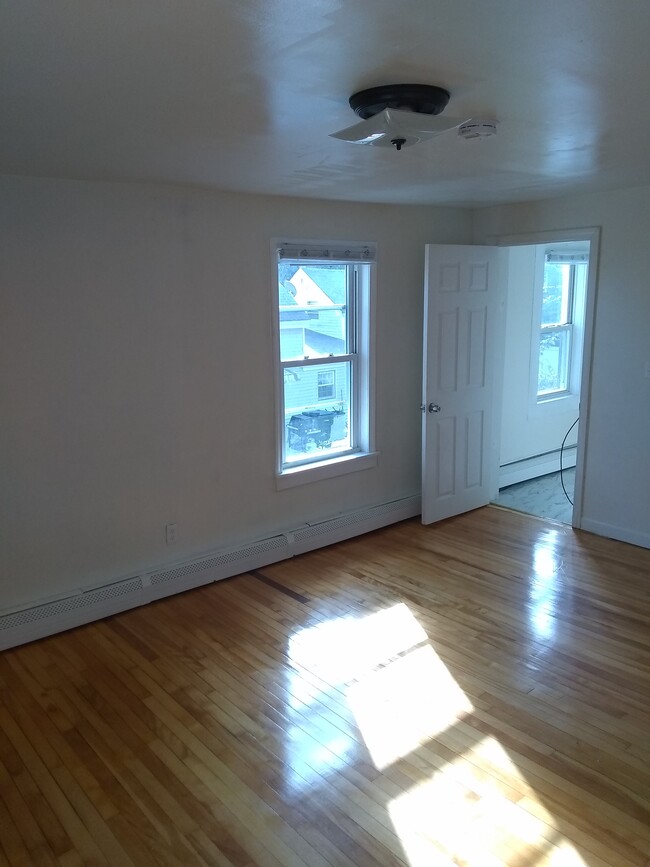 Photo - 107 School St Unit #2
