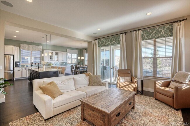 Photo - Beautiful Spacious 4 bed/4.5 bathroom in Broomfield - Available NOW!