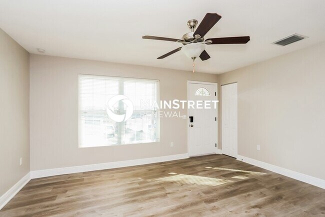 Photo - 3 Bedroom Pet-Friendly Home in NEW PORT RI...