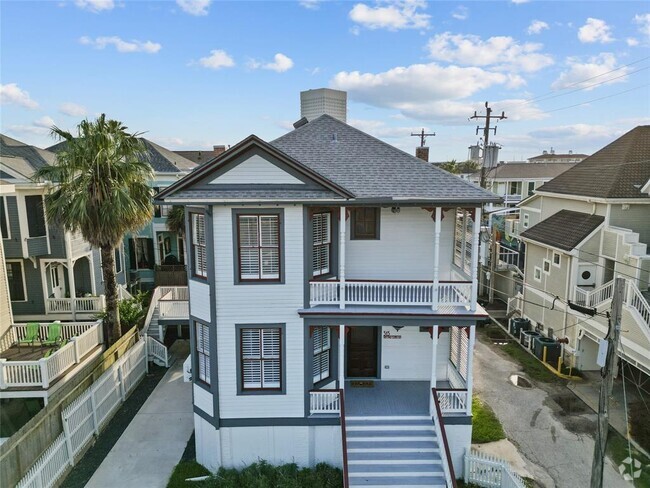 Building Photo - 313 14th St Rental