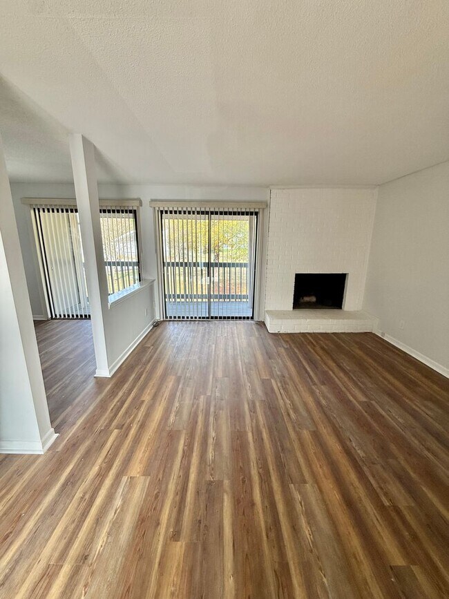 Photo - Fully Renovated 2 Bed, 2 Bath Condo in South Charlotte