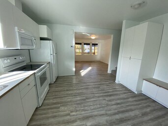 Photo - 11213-11251 51 St NW Unit 11213 - Main 2