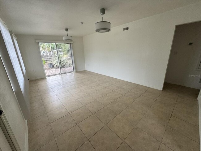 Photo - 4680 Royal Palm Ave