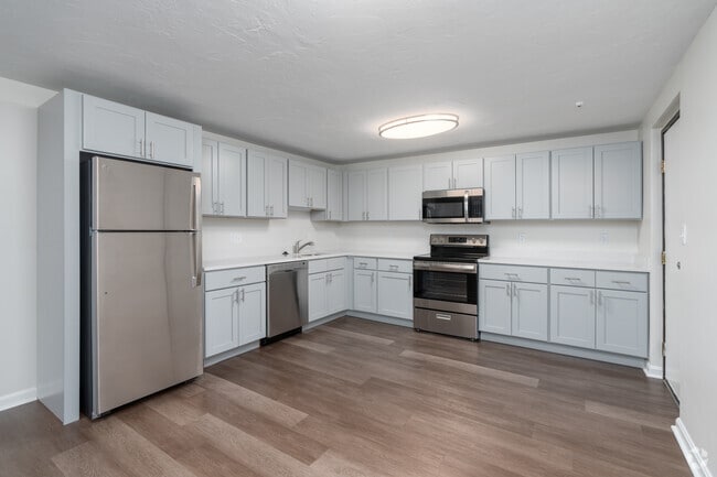 Interior Photo - Canton Estates at Bailey Rental