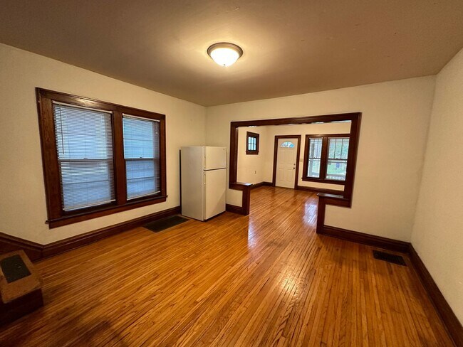 Photo - E Tompkins Ave 178-180 JLS Unit 180