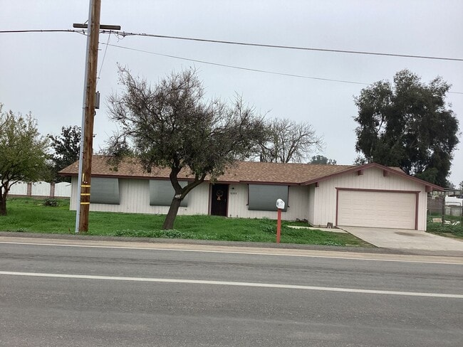 Photo - 16385 N D St