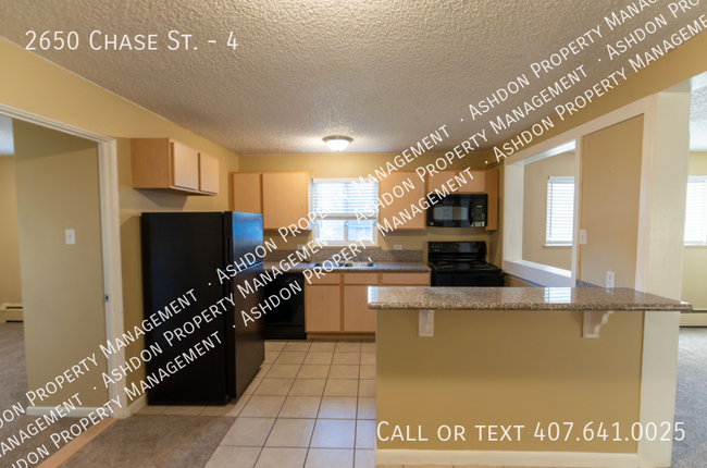 2 Bed 1 Bath For Rent Near Sloan's Lake - 2 Bed 1 Bath For Rent Near Sloan's Lake Apartment Unit 4