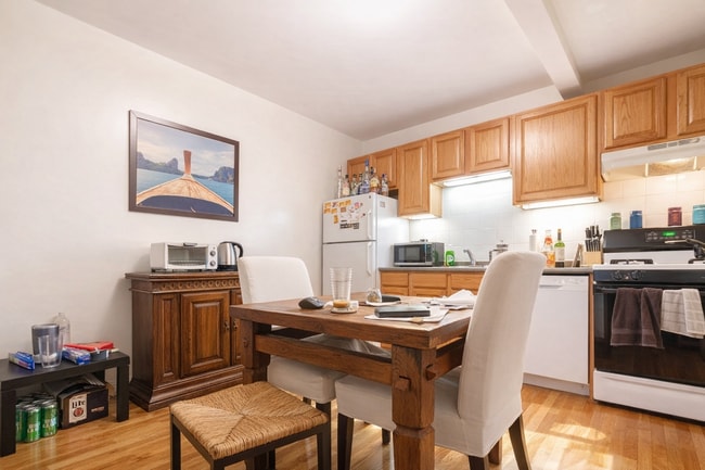 Photo - 25 Glenville Ave Unit 25