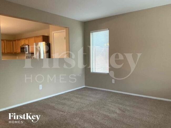 Photo - 39485 N Dusty Dr