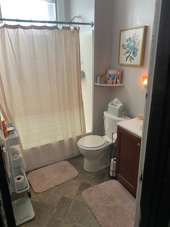 Photo - 375 Probasco St