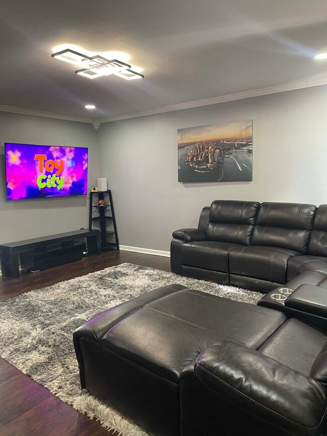 Photo - 620 Candlestick Ln