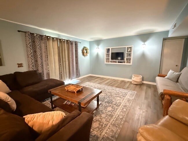 37 Keystone Dr Unit 37 Keystone Drive Unit 2