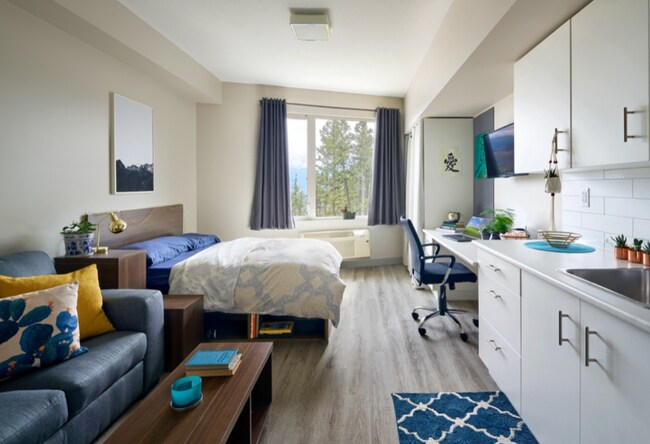 Photo - 802 Academy Way