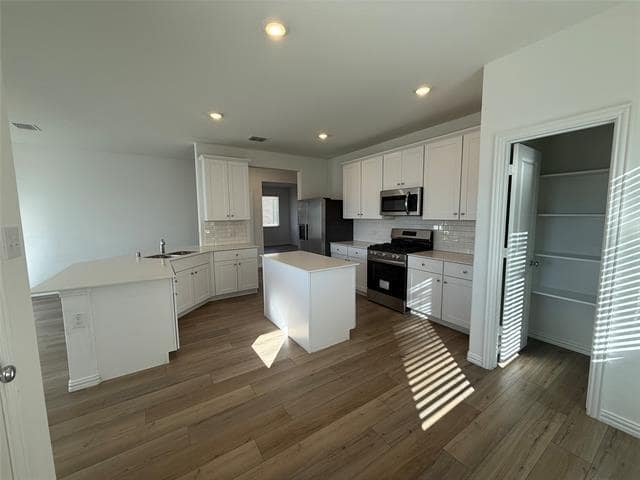 Photo - 1108 Flameleaf Dr