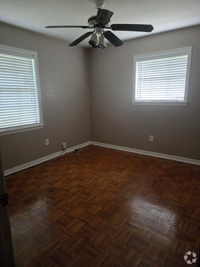 Building Photo - 115 Rita Ave Rental
