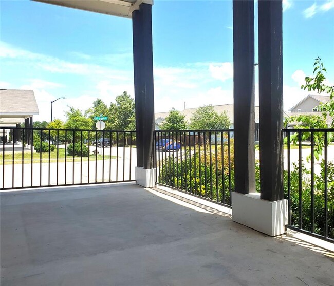 Photo - 217 Michaelis Dr