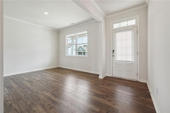 Photo - 100 Fernbrook Trl