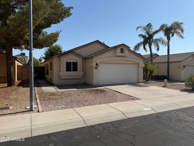 Photo - 4019 W Fallen Leaf Ln