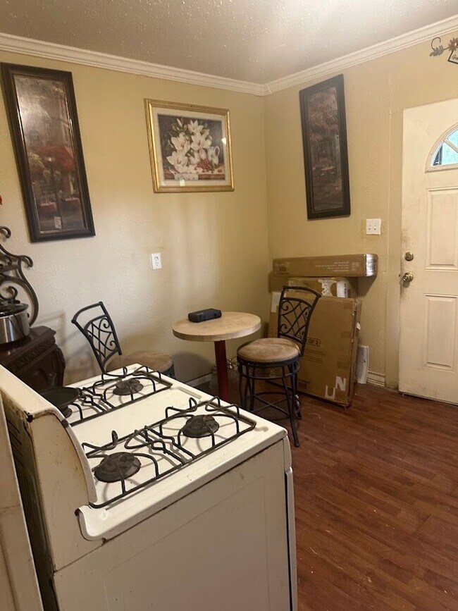 Photo - Refurbished - 3 bdrm 1.5 bath