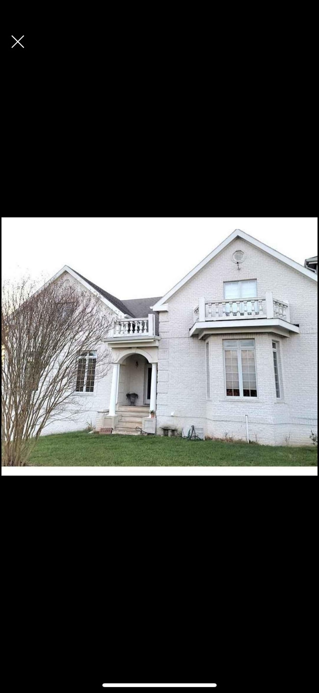 607 Brockman Ct Unit Guest house