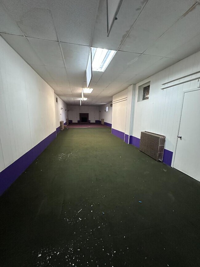 Photo - 113 W Main St