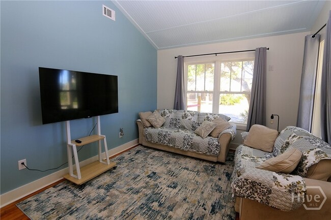 Photo - 201 Lovell Ave