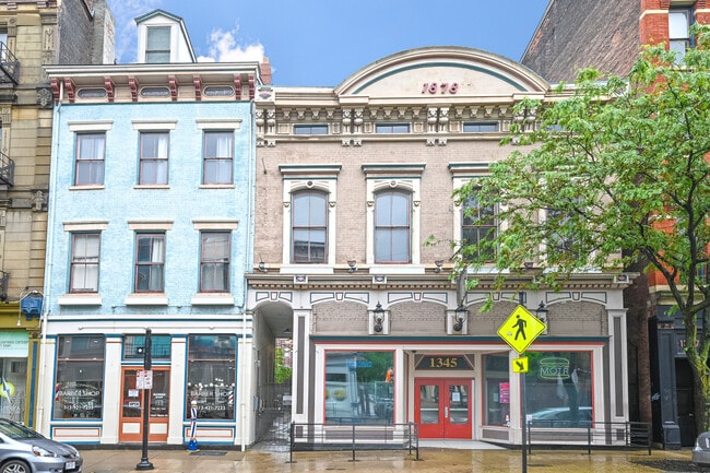 Photo - 1343 Main St Unit 5