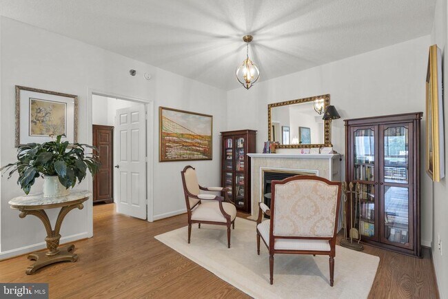 Photo - 3005 S Leisure World Blvd Unit 211
