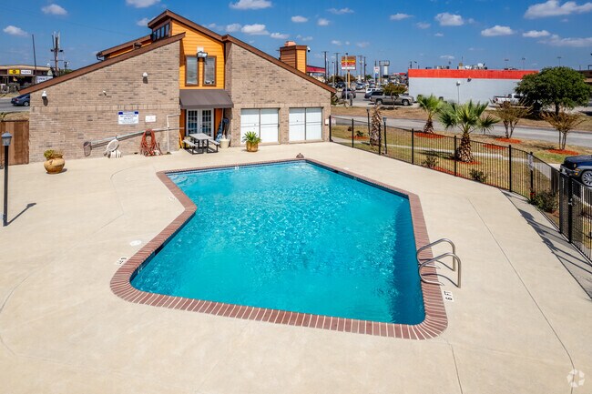 Photo - Towne East Village