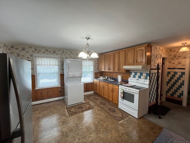 Photo - 18 Coe Ln